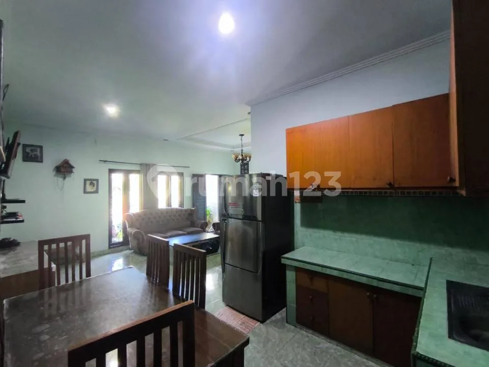 Rumah 2 Lantai Ada Ruang Toko, Cocok Hunian dan Usaha, Sidakarya - Image 2 of 4