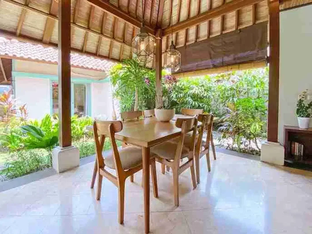 Villa 5 Are di Canggu Bali Hanya 5 Menit ke Pantai dan Beach Club - Image 5 of 10
