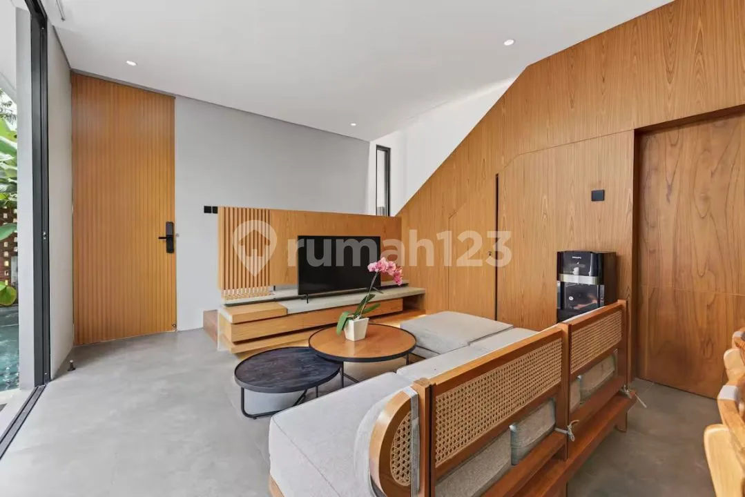 Freehold - Modern 2-Bedroom Villa With Private Pool - Only 10 Minutes To Central Ubud, Bali - Image 2 of 4