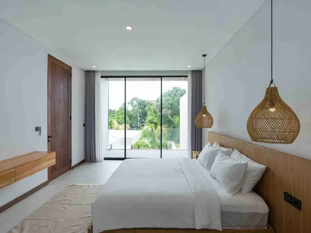 Villa strategis Tropis modern Tumbak Bayuh Pererenan Bali - Image 2 of 10