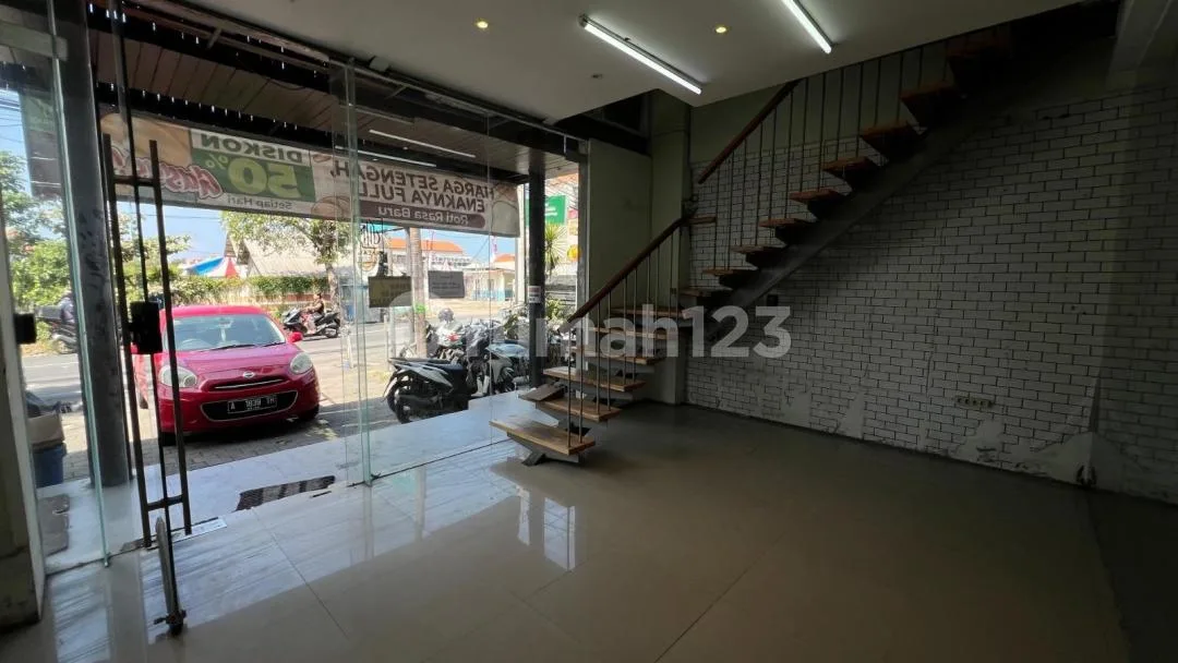 Di Jual Ruko 3 Lantai Premium Full Furnished - 3 Menit ke Sunset Road - Image 2 of 4