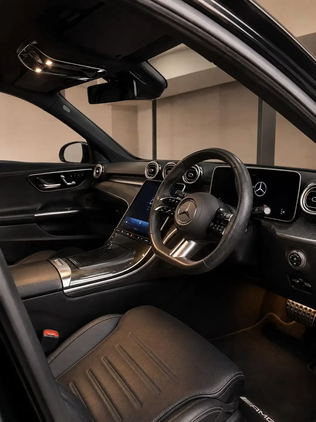 Mercy C300 AMG 2023 Low KM - Image 5 of 6