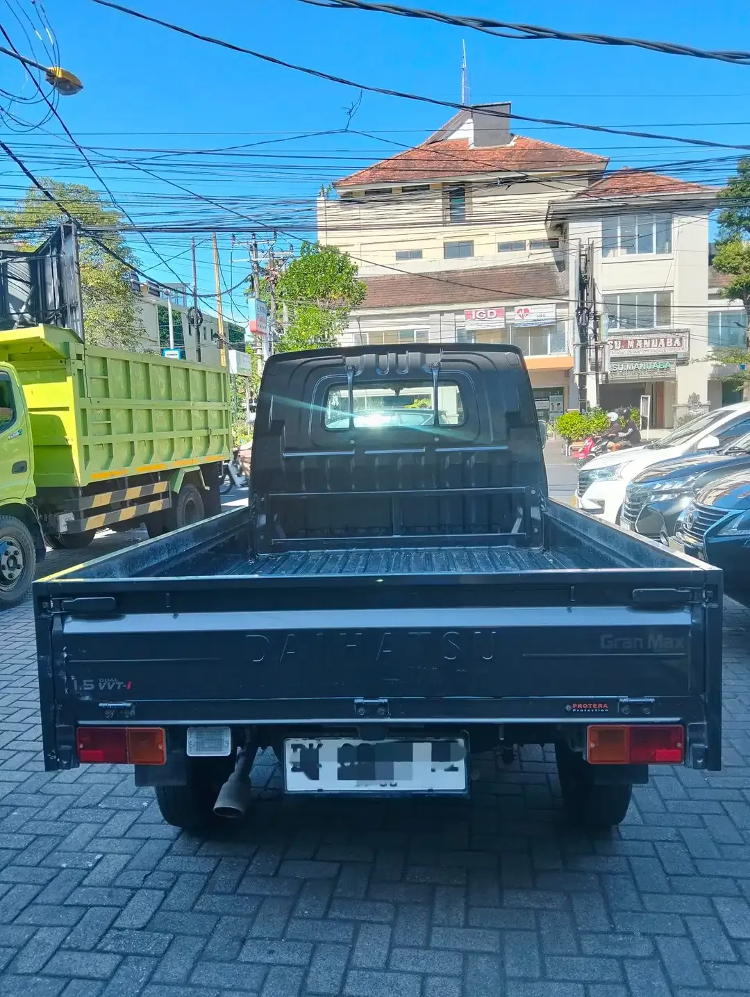 Daihatsu Gran max 2025 Bensin - Image 2 of 5