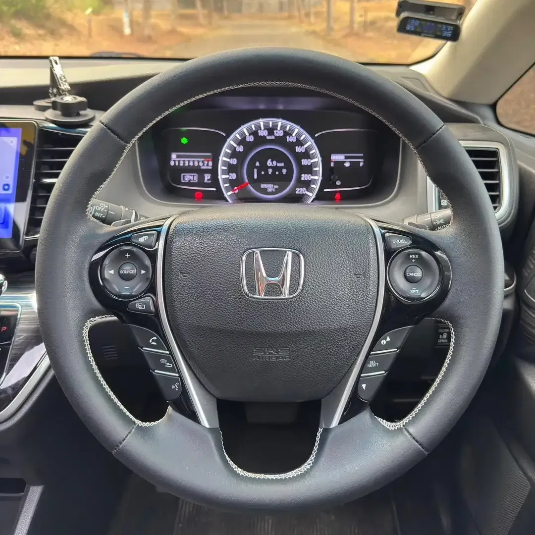 Honda Odyssey E 2.4 CVt 2016 - Image 10 of 10