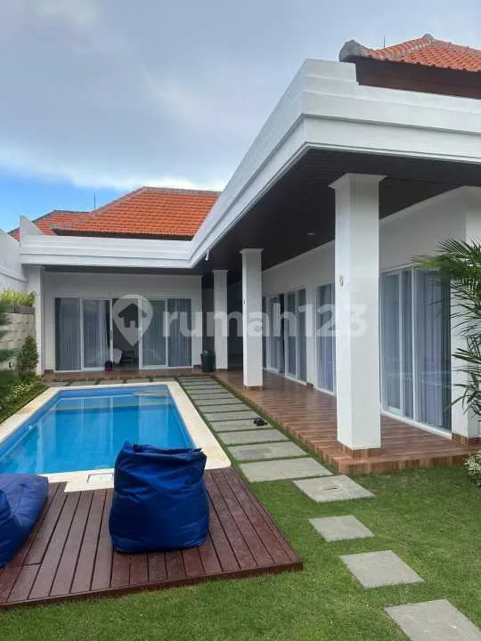 Villa Nyaman Dengan Kolam Renang Luas Di Kompleks Lingkungan Tenang Di Balai Subak Canggu Bali - Image 3 of 4