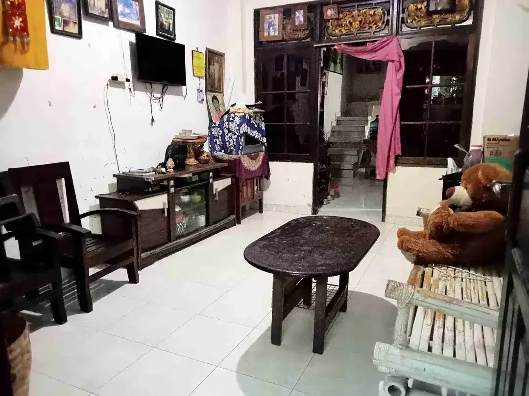 Di jual rumah second 1 setengah lantai berlokasi sangat strategis jalan aseman canggu deket brawa - Image 9 of 10