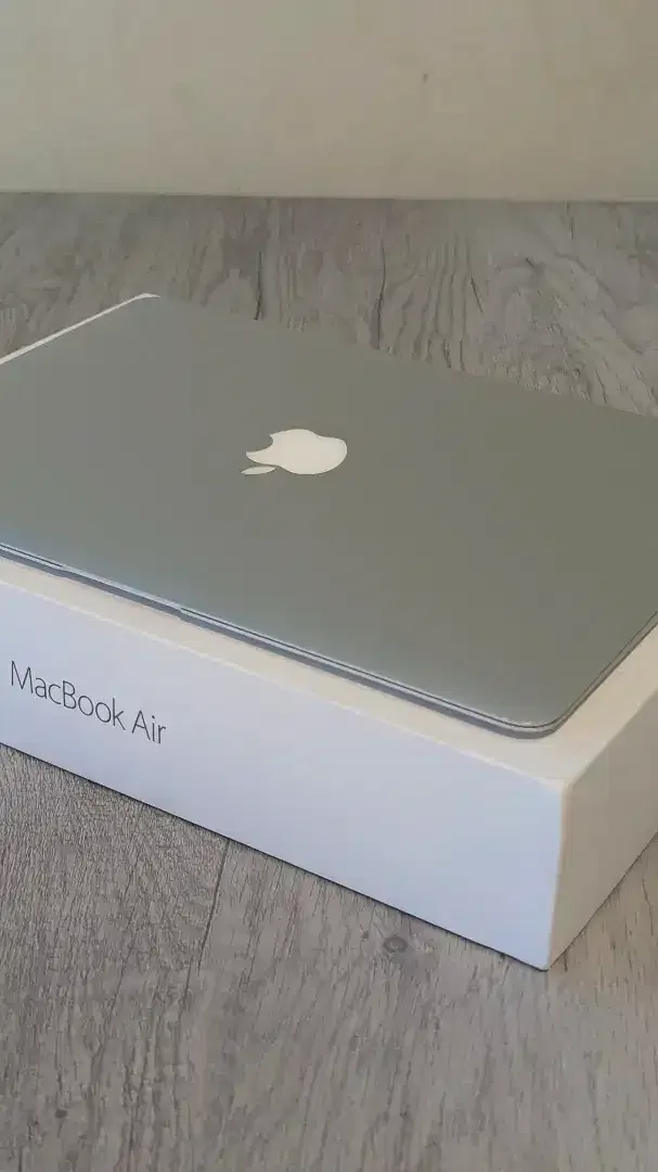 MACBOOK AIR 2017 8/256GB - Image 7 of 7