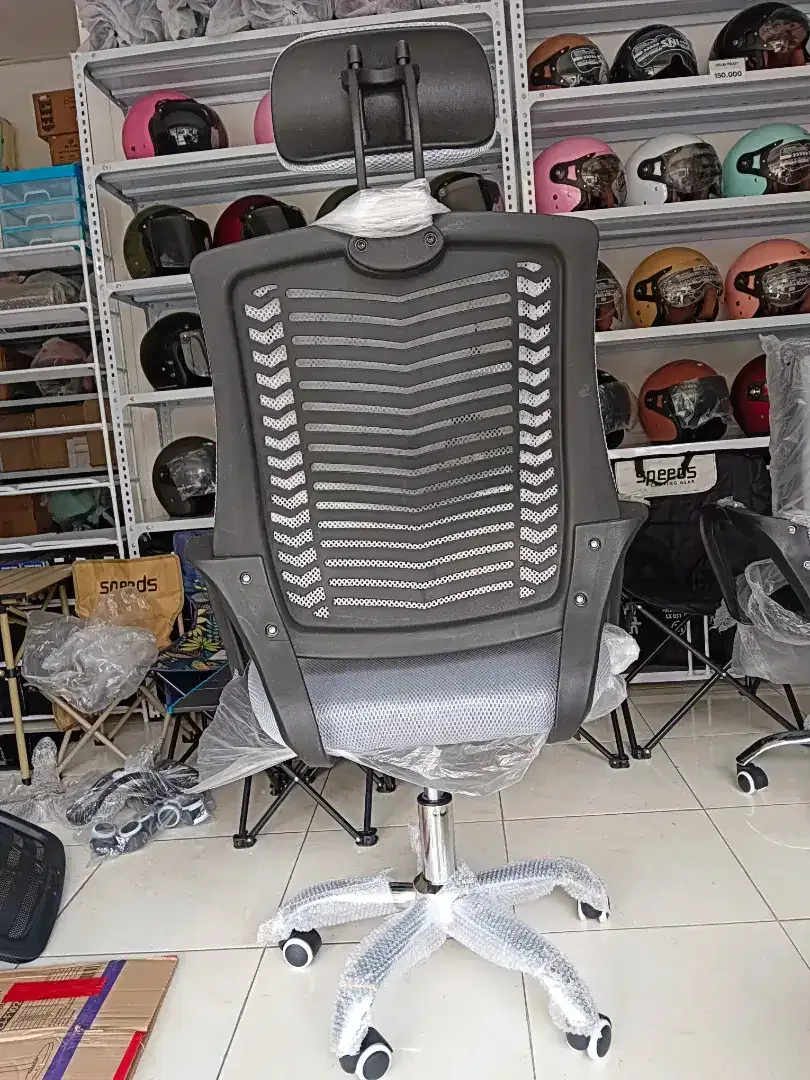 Kursi Kantor/Belajar/Kerja Hidrolik Putar Ergonomis Sandaran Kpala-Abu - Image 4 of 7
