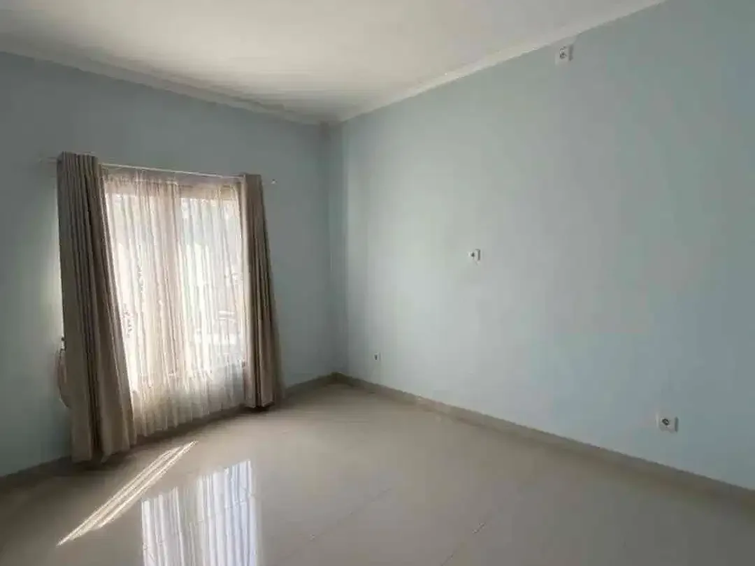 Dijual Rumah Strategis 2 Lantai di Poh Gading Jimbaran - Image 4 of 10