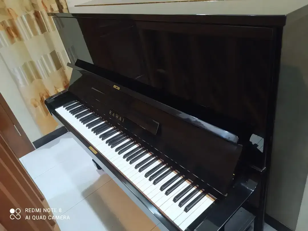 Piano kawai BL61 - Image 1 of 3