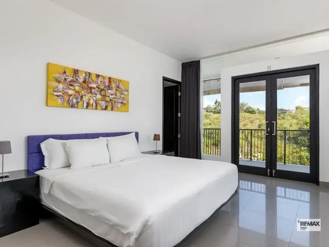 Luxury Tropical Villa For Sale In Kutuh, Badung Area - Image 9 of 10