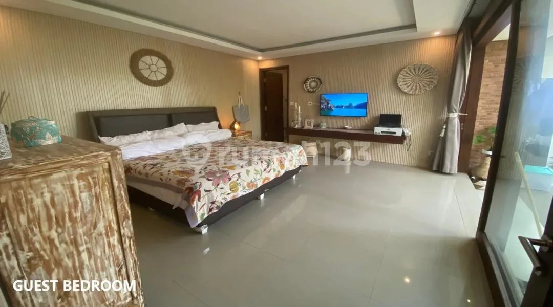 Absolute Oceanfront 2 Bedroom Villa Leasehold Until 2043 - Image 4 of 4