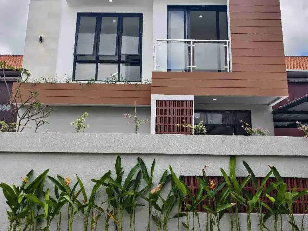 JUAL EXLUSIVE VILLA DI KAWASAN PURI GADING JIMBARAN - Image 1 of 10