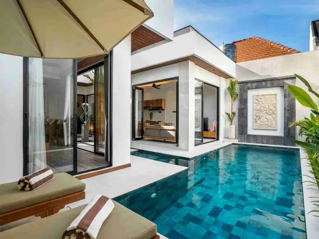 Modern 3 Bedroom Villa di Area Kerobokan Kuta - Image 1 of 8