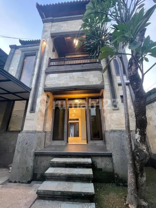 Rumah Modern Siap Huni di Area Renon Denpasar - Image 1 of 4