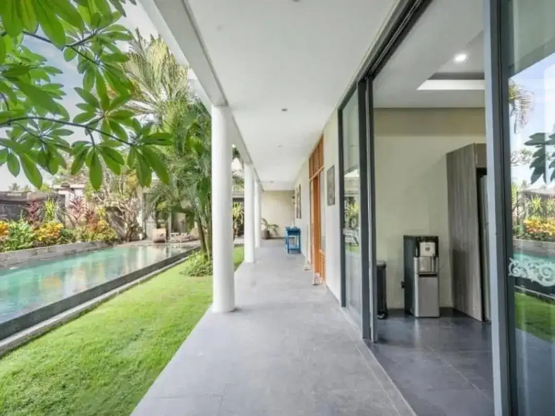 For Rent – Monthly 4 Bedroom Villa – Tumbak Bayuh - Image 6 of 10