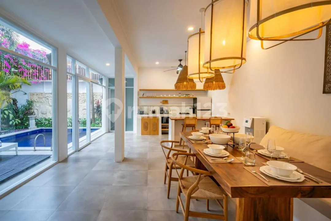 Luxury Fully Furnished Villa Only 200M From Canggu Beach Bali - Image 2 of 4