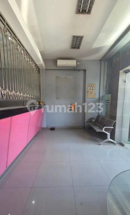 Ruko 3Lt Siap Pakai di Jalan Utama Mahendradatta Denpasar - Image 2 of 4