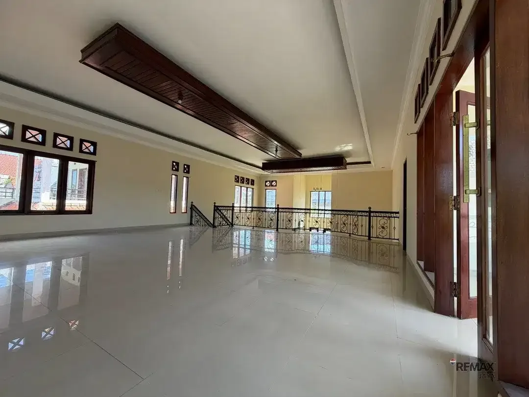 Rumah Luas Tanah 5.6 Are Dijual, di Kerobokan, Dekat Highscope School - Image 7 of 10
