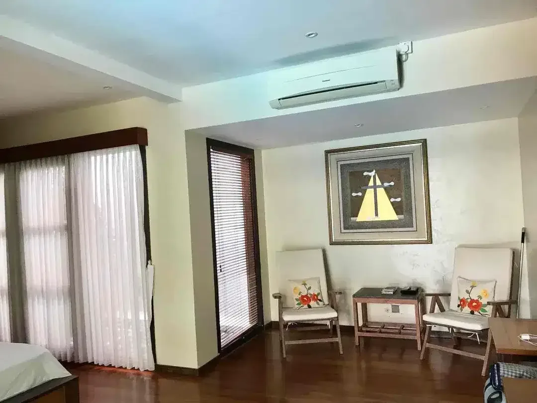 For Sale
Rumah 1 Lantai
Terletak di Komplek Perumahan Mewah
TERAS AYUNG RESIDENCE
GATOT SUBROTO TIMUR Denpasar - Image 3 of 10