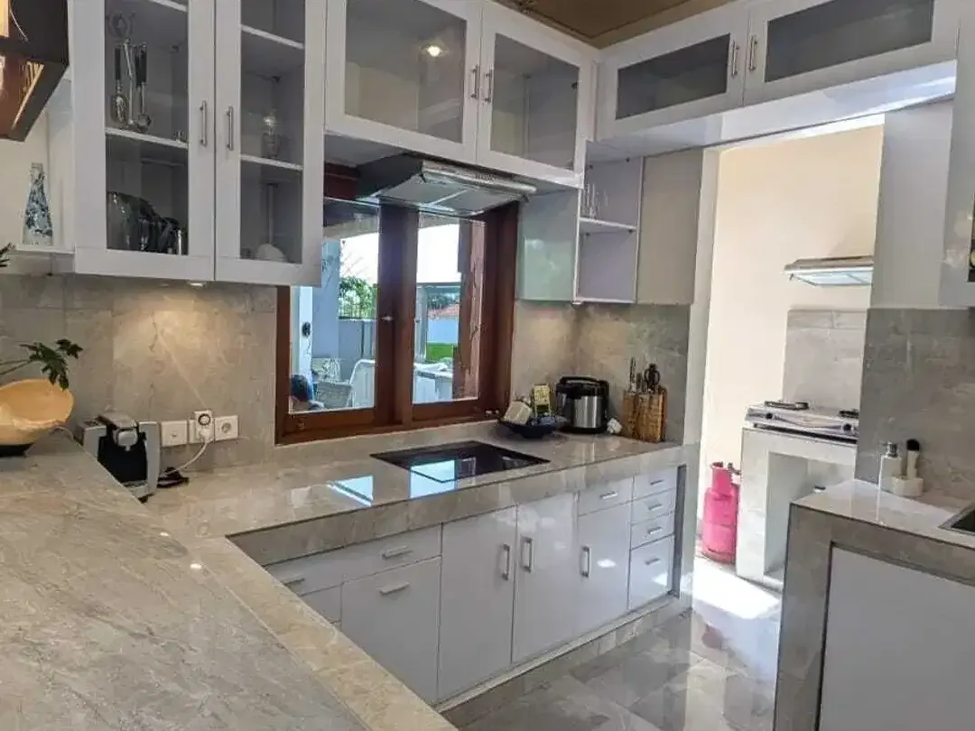 4 Bedroom Villa for sale in Kerobokan, Bali - Image 5 of 10