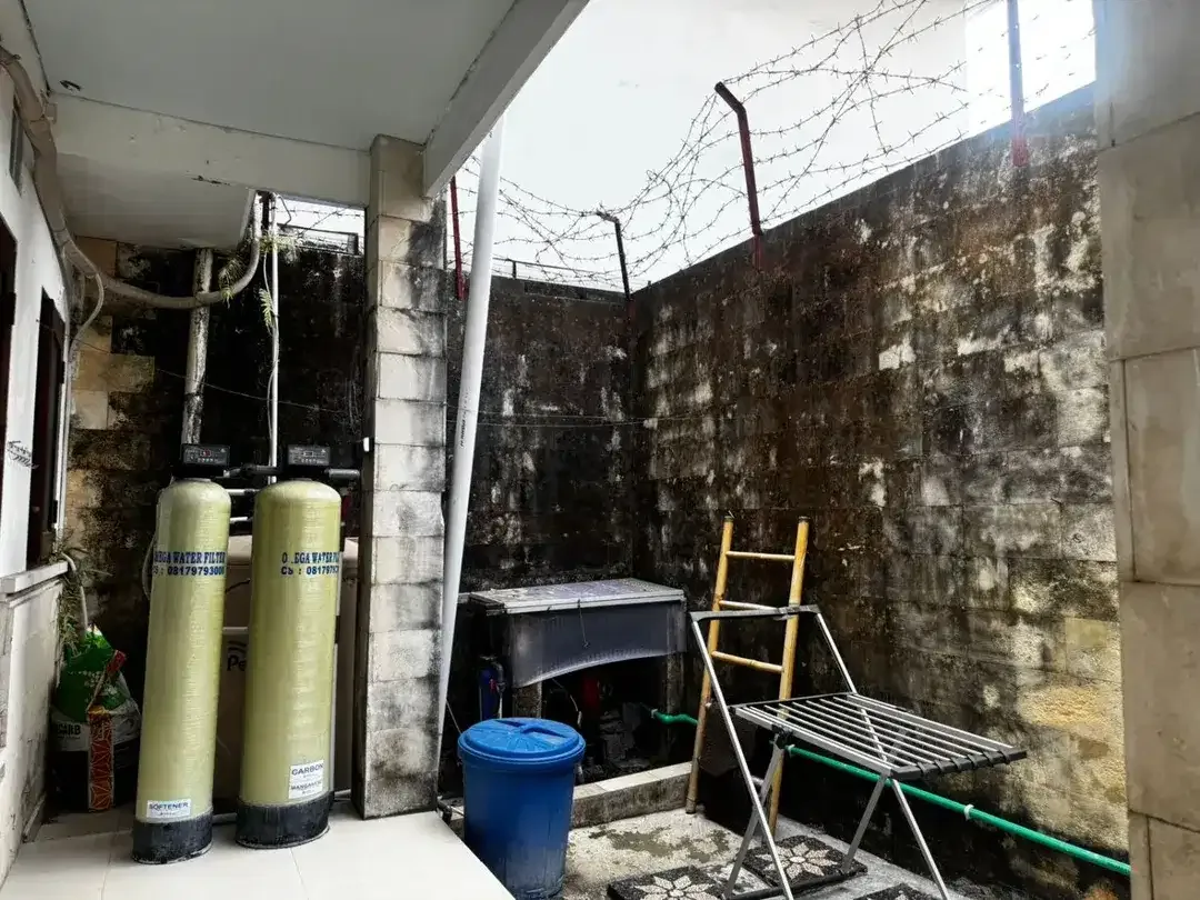 Rumah 2 Lantai Lokasi Strategis Gatsu Barat 4 Kamar Tidu Lingkungan Tenang - Image 9 of 10