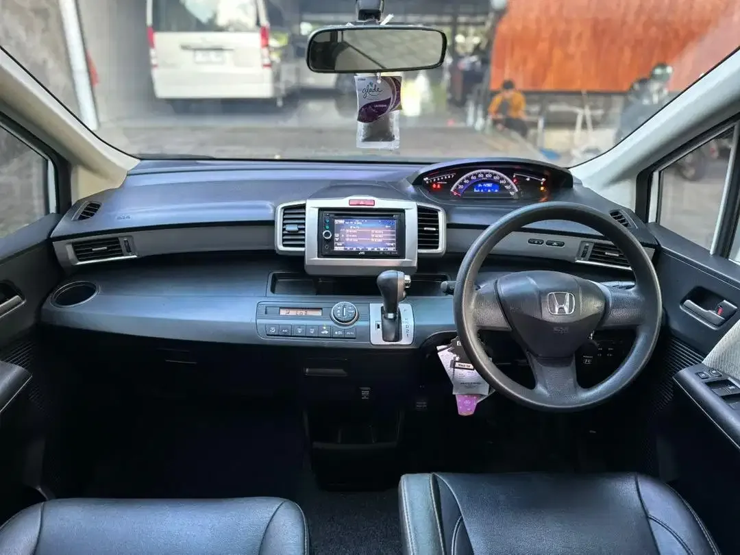 FREED PSD 2012 MATIC ASLI BALI ISTIMEWA SIAP PAKAI - Image 8 of 10