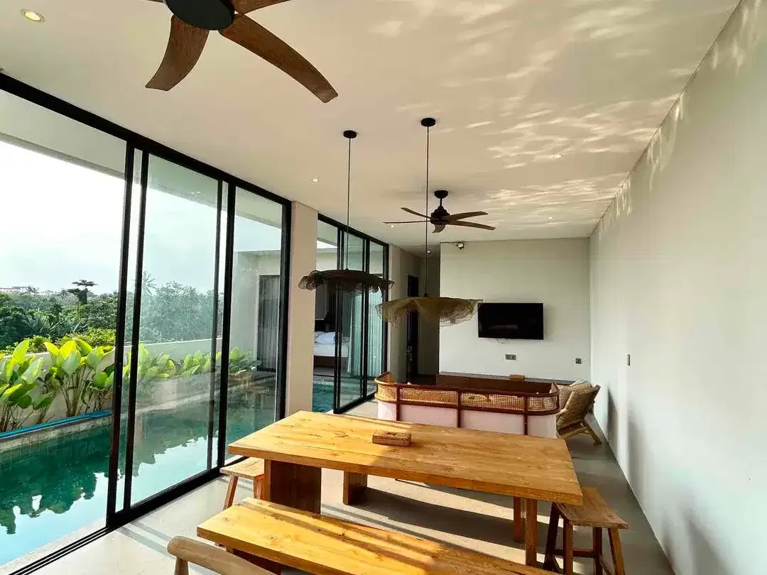 SALE Villa Rooftop Cemagi View Sawah Laut - Image 2 of 10
