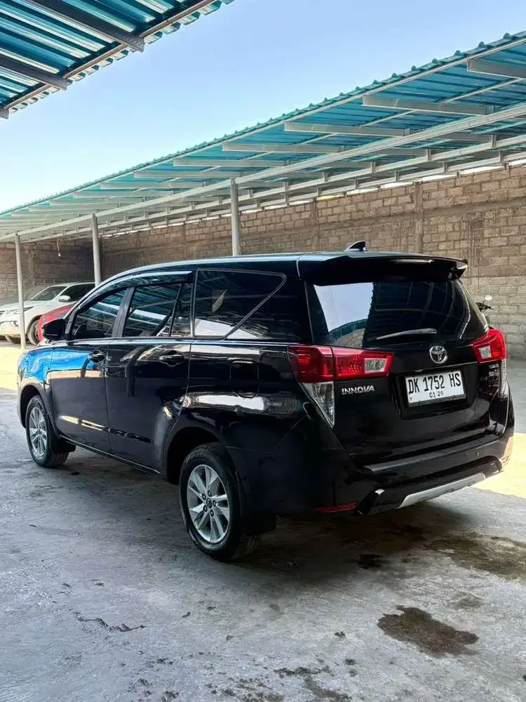 Toyota Kijang Innova 2018 Bensin - Image 3 of 10