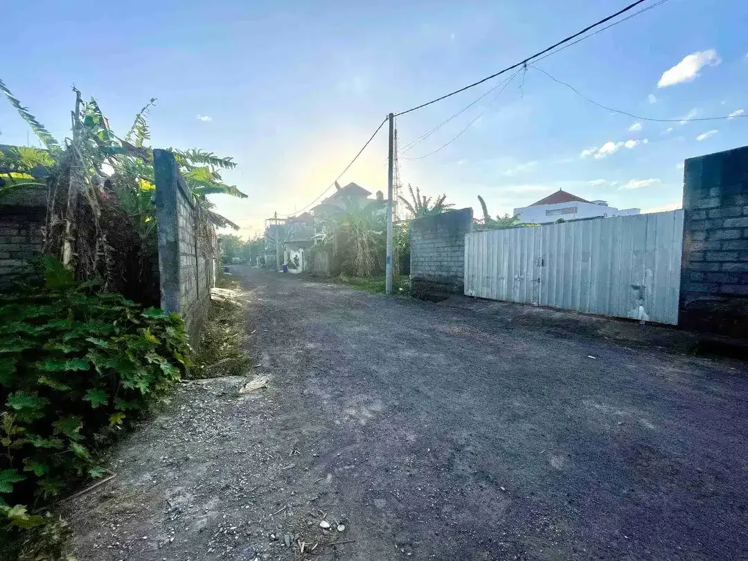 Tanah 350m² Strategis Dekat Pusat Renon Denpasar - Image 2 of 10