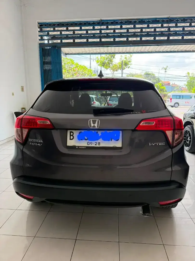 Honda HRV 1.5 E.CVT 2018 - Image 2 of 10