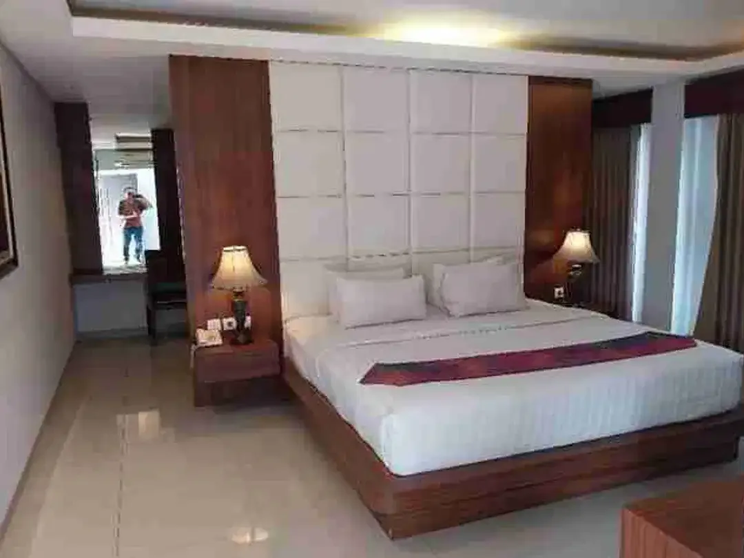 Dijual Via Lelang Hotel Jalan  Kaliasem,Desa Dangin Puri Kauh Denpasar Utara , Denpasar Bali - Image 9 of 10