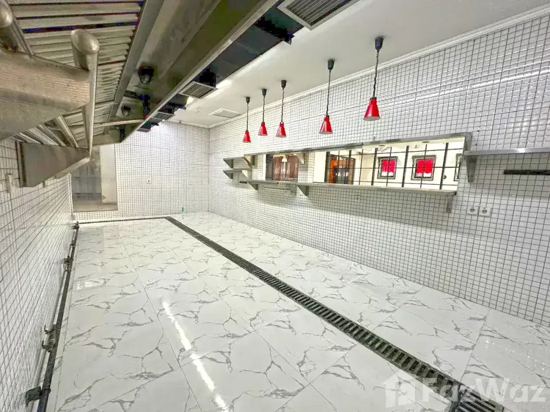 Retail space for sale in Seminyak, Bali - Image 5 of 7