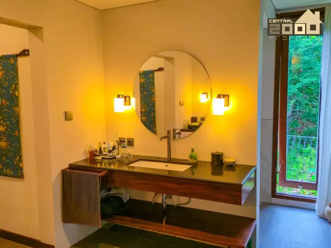 Luxury Freehold Villa for Sale in Puri Gading Jimbaran, Rooftop Sunset View - Image 8 of 10