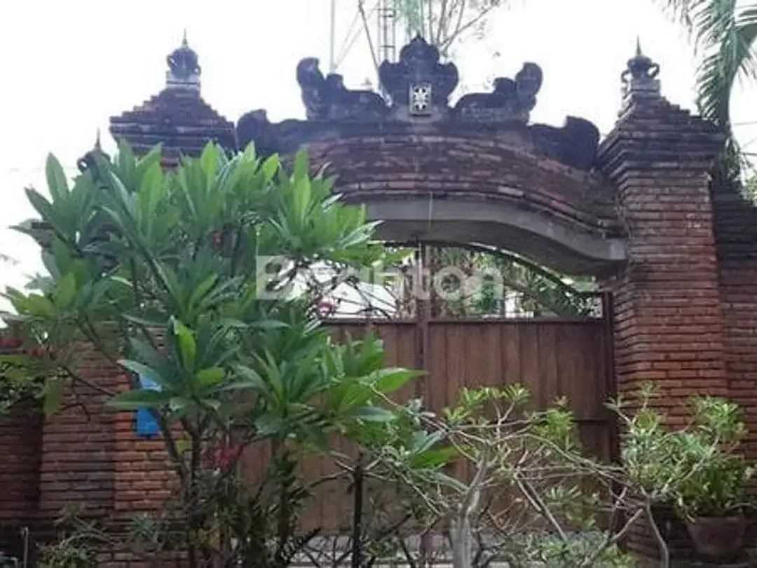 DIJUAL RUMAH 2 LANTAI STRATEGIS DEKAT TITIK 0 KOTA SINGARAJA - Image 4 of 8