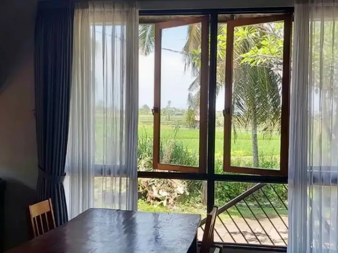 ID:H-98 Disewakan Rumah Semi Villa Abianbase Mengwi Bali Dekat Canggu Tabanan Tanah Lot Denpasar - Image 5 of 7