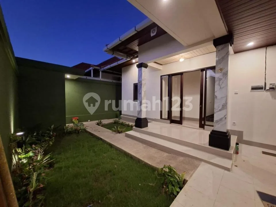 3 Bedroom Villa All Rooms Interconnected In Sanur West Side With Garden - Image 3 of 4