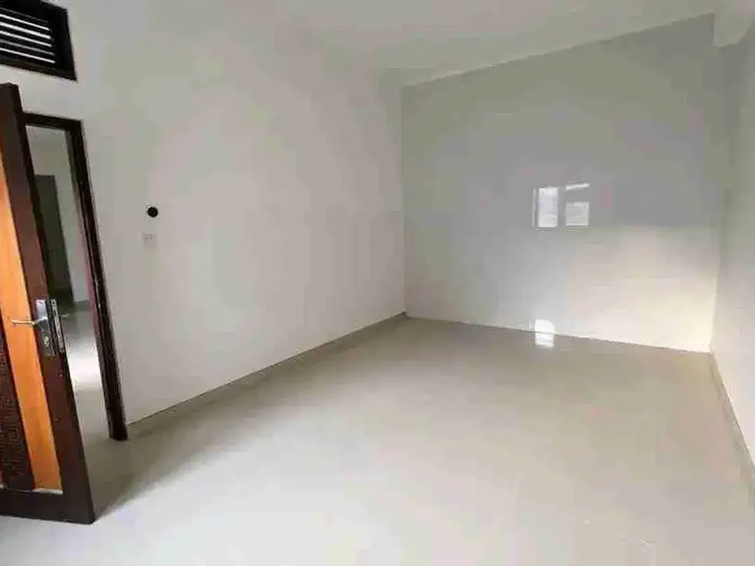 Jual Rumah 2lt Lokasi Jl Patih Nambi Ubung Denpasar Utara area Pemukiman.1 - Image 4 of 10