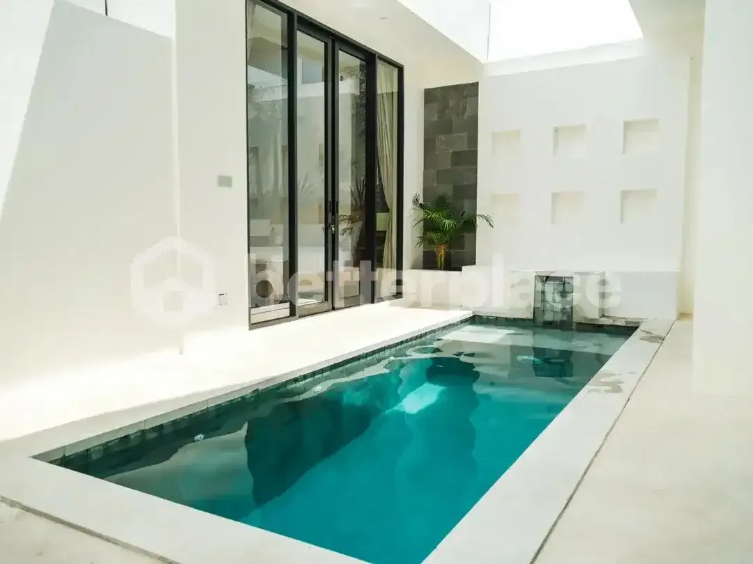 Modern Leasehold Villa in Kerobokan – Ready to Move In Near Seminyak & Canggu - Image 4 of 10