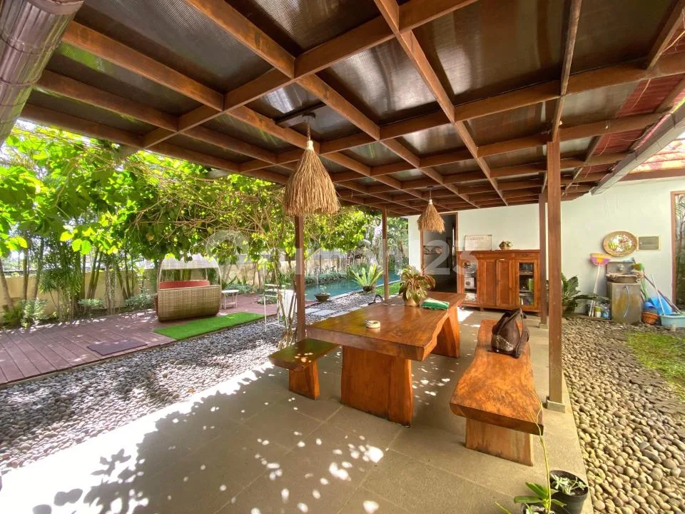 Luxury Villa Pecatu Uluwatu | SHM | LT 675 M² | Parkir 5 Mobil - Image 2 of 4