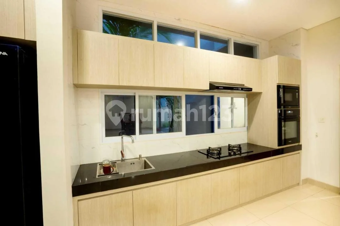 Disewa Villa Full Furnished 2 Lantai 4 KT Private Pool di Sanur Denpasar - Image 4 of 4