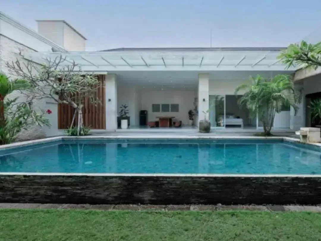 Villa Lumiere 3 Bedrooms Legian seminyak - Image 1 of 4