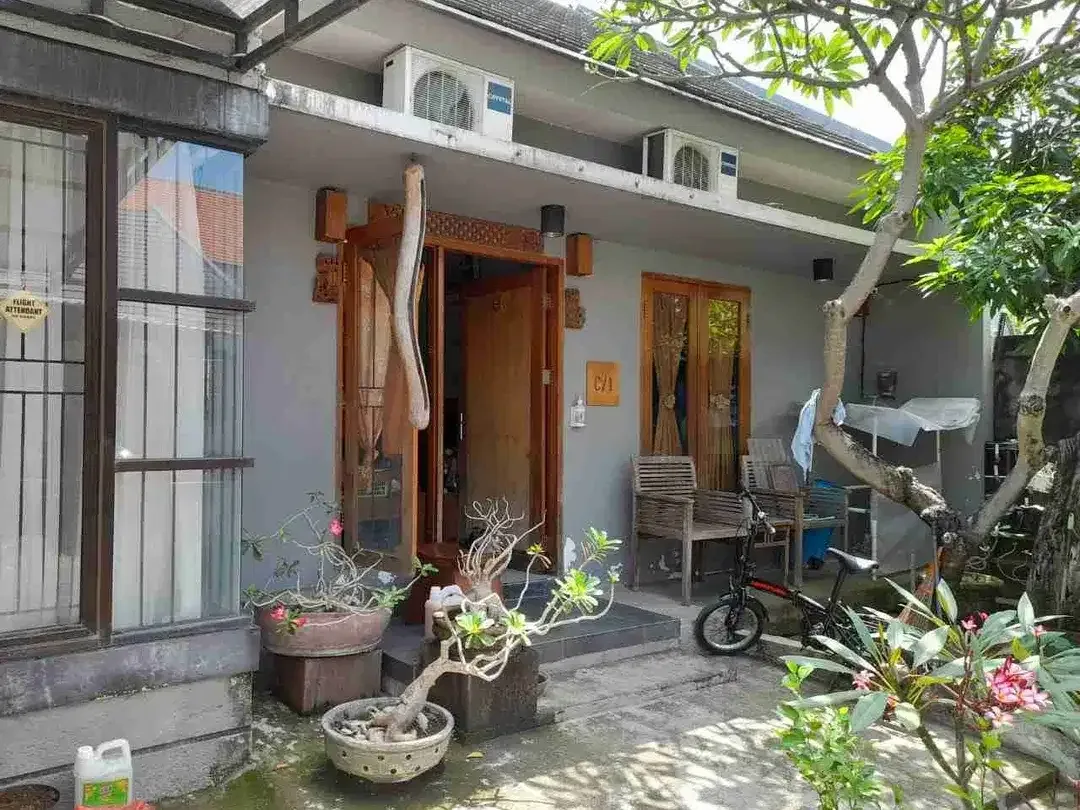 Rumah 3 kamar perum cempaka sari one gate system strategis furnished SHM - Image 7 of 8