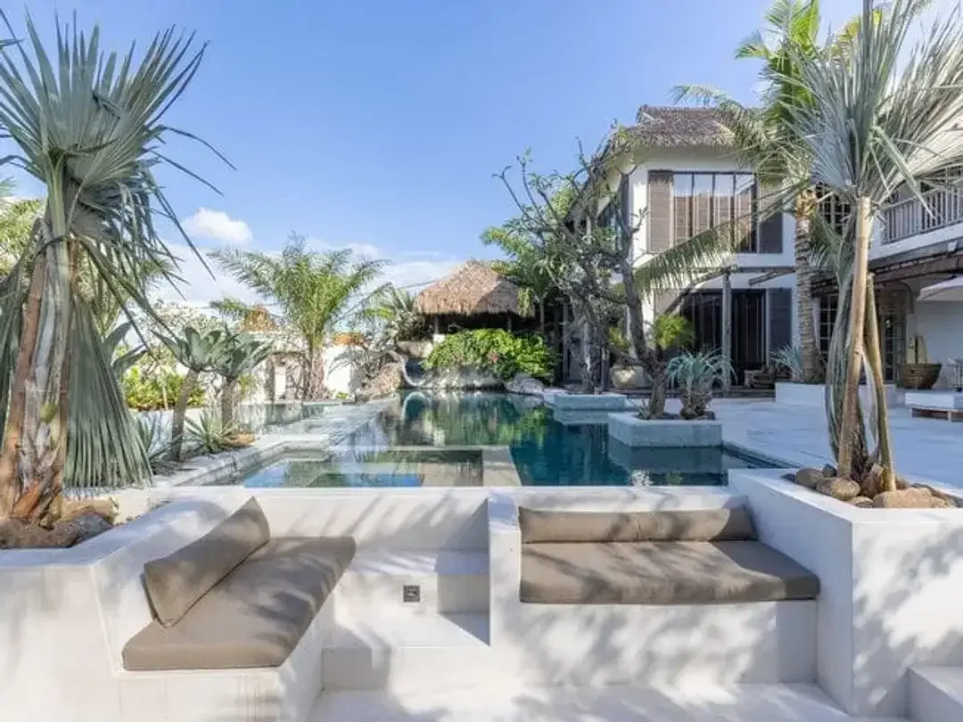 Villa Luxury Pantai Seseh Munggu Mengwi Badung - Image 7 of 10