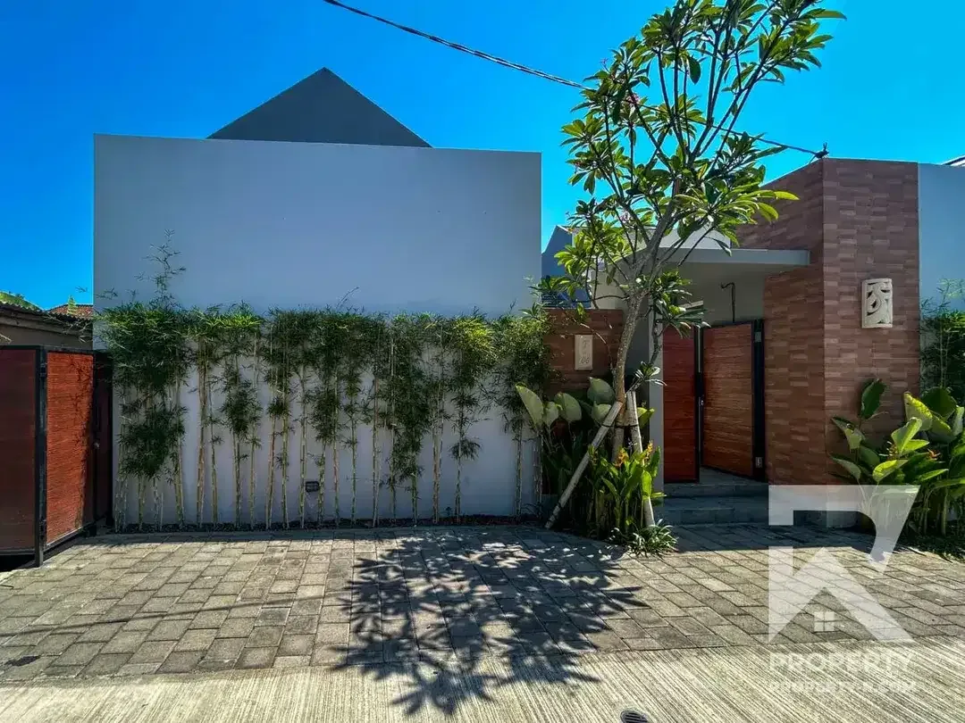 3 Bedroom Villa in Sanur Beachside for Sale Leasehold - Image 2 of 10