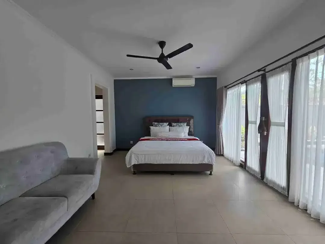 dijual murah Villa cantik yang luas di dekat pantai sanur - Image 8 of 10