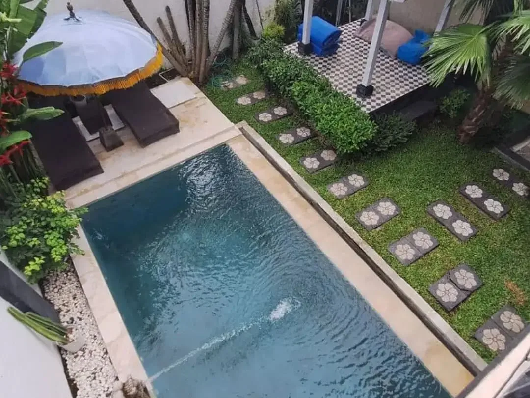 Luxury Vila Modern di Jalan Utama Pantai Nelayan Canggu - Image 1 of 10