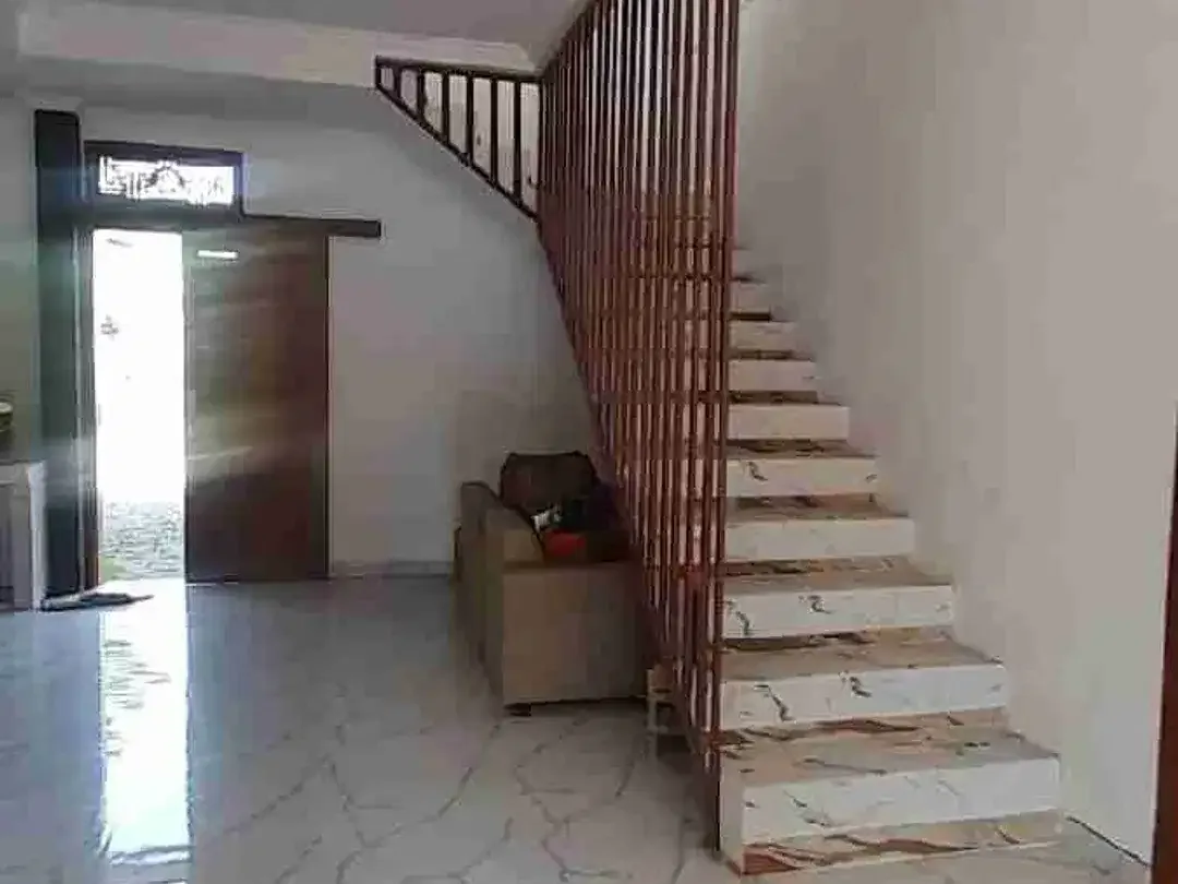 di sewakan rumah mewah dengan luas tanah 6,5are tkd Badung renon - Image 7 of 8