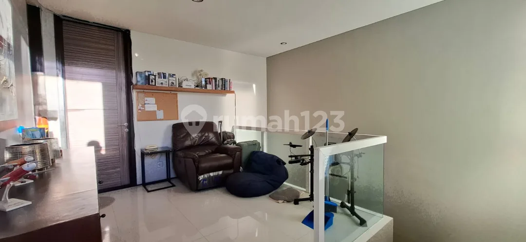 Dijual Rumah di Sunset Road Kuta Area Strategis ke Pusat Perbelanjaan - Image 3 of 4