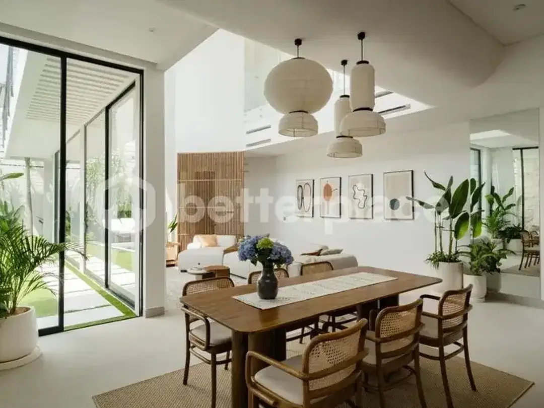 Luxury Oasis: Furnished Villa with Stunning Rice Field Views in Canggu – Berawa - Image 2 of 10